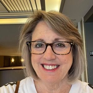 Meet your Posher, Vicki